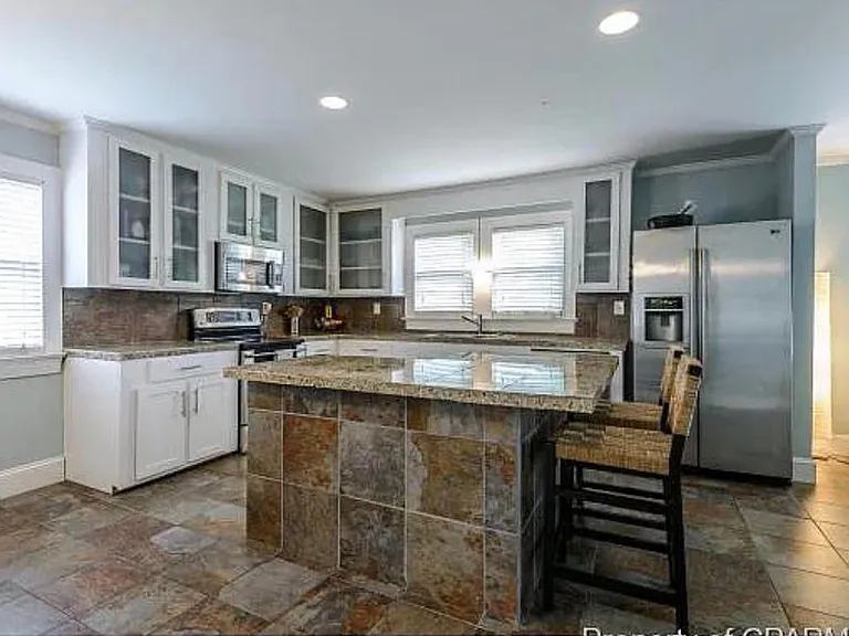 1409 Polk Ave — Photo 11