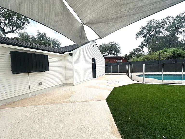 5951 Clifton Ave — Photo 37