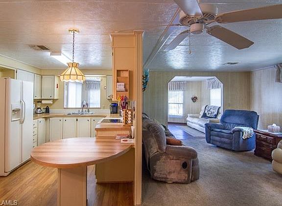 5th image of 11 Lake Diane Dr