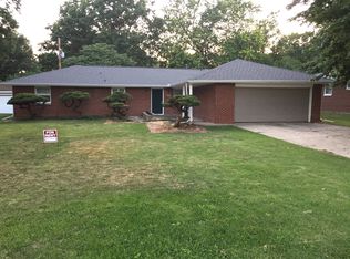 1805 1/2 Lynwood Dr, Champaign, IL