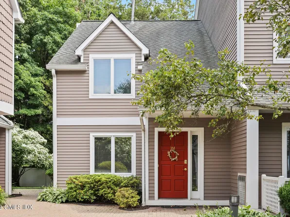 453 E Putnam Ave APT 1M, Cos Cob, CT 06807