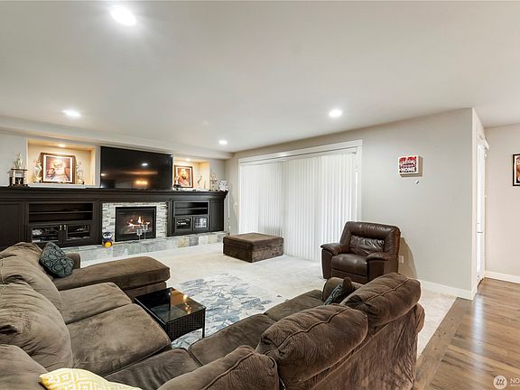 5th image of 17313 128th Avenue Ct E