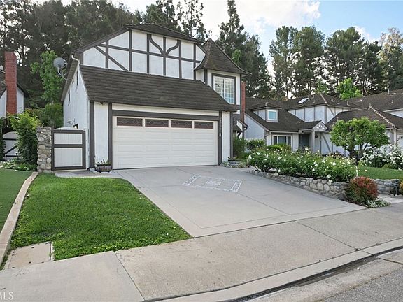 4th image of 24236 Mimosa Dr