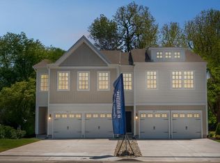 845 Broadway W #2, Cape May, NJ 08204