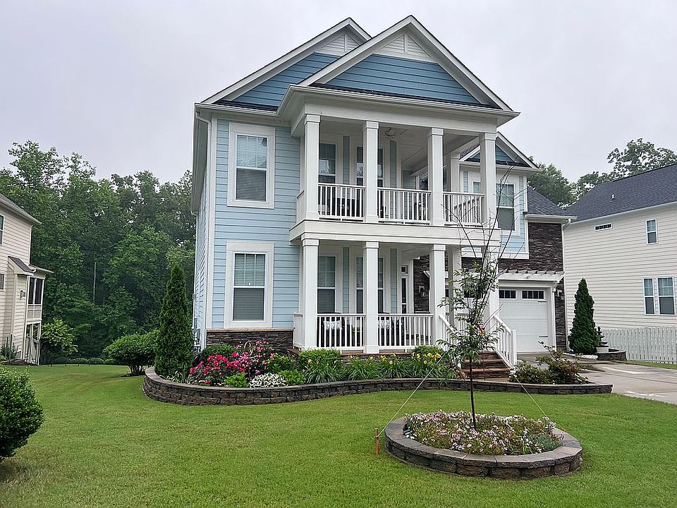 2nd image of 72 Woods Manor Ln