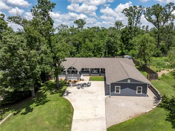 802 NW 20th St, Bentonville, AR 72712