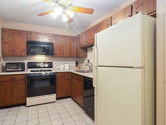 5th image of 263 S Clubhouse Dr Unit 220