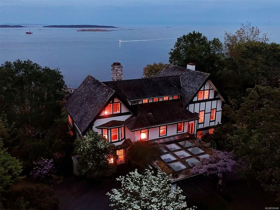 1101 Beach Dr, Victoria, BC V8S 2N2 MLS 932440 Zillow
