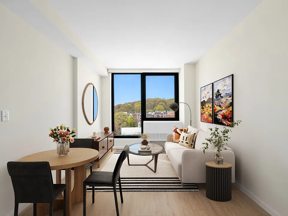 4778 Broadway #11I