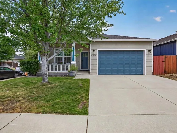 2523 Agate Mdws, White City, OR 97503