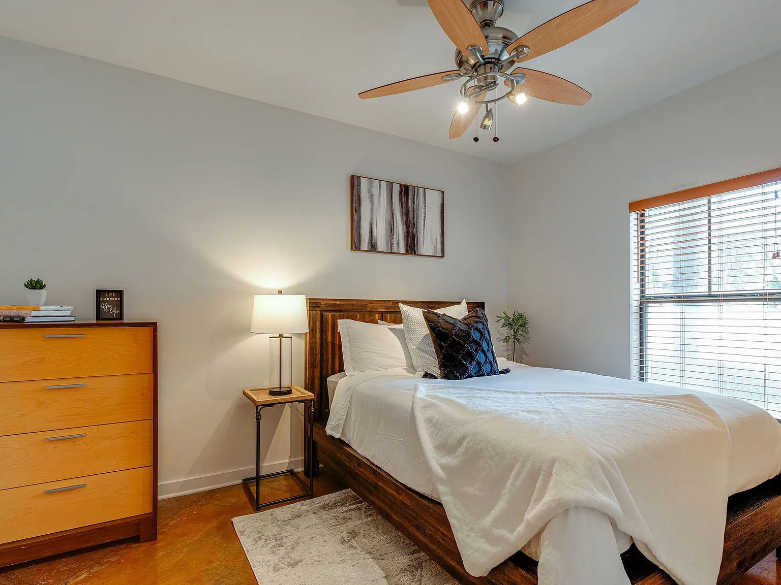 1 bed, 768 sqft, $2,500 — Photo 4