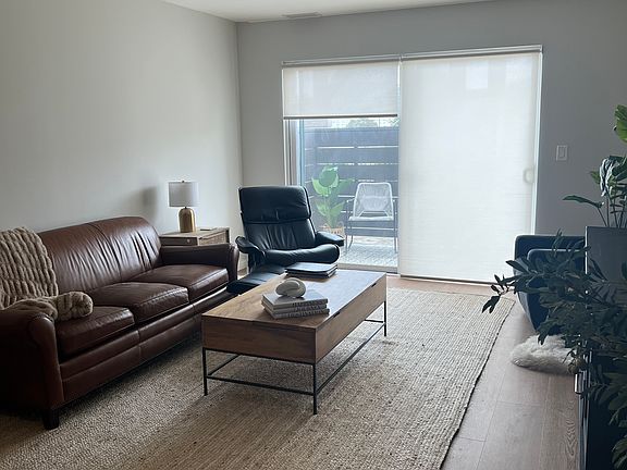 3rd image of 8100 Oceanview Ter APT 107