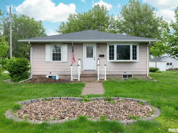 503 NE 4th St, Aledo, IL 61231
