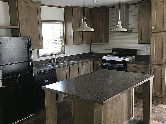 Kitchen with Island