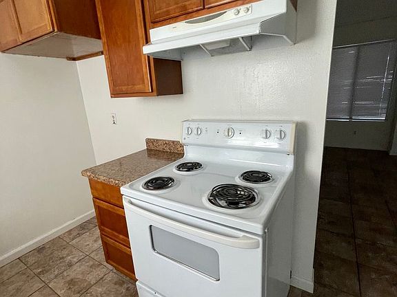 5th image of 1649 E Douglas Ave Unit C