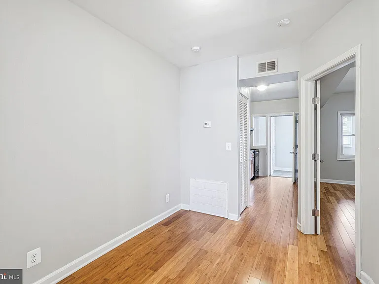 1222 Meigs Pl NE #3 — Photo 6
