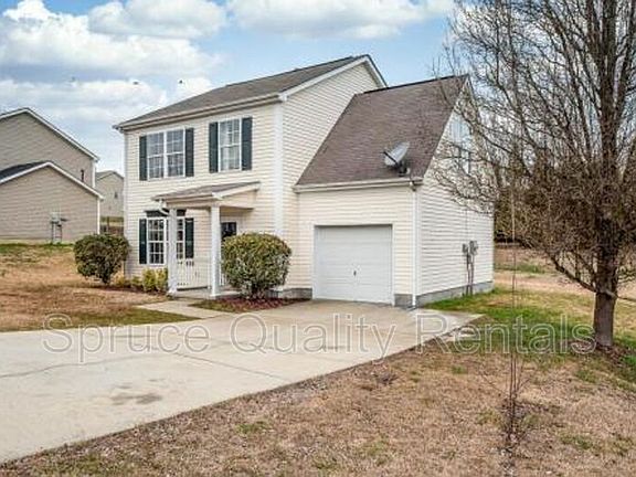 2nd image of 3703 Thornwood Dr