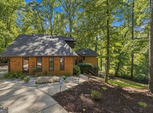 2936 Henderson Rd, Tucker, GA 30084