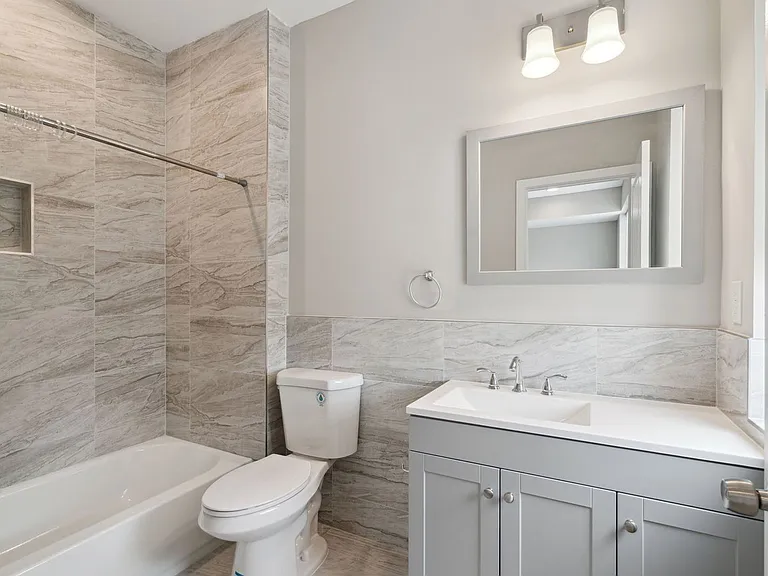 2612 Annin St #3 — Photo 14
