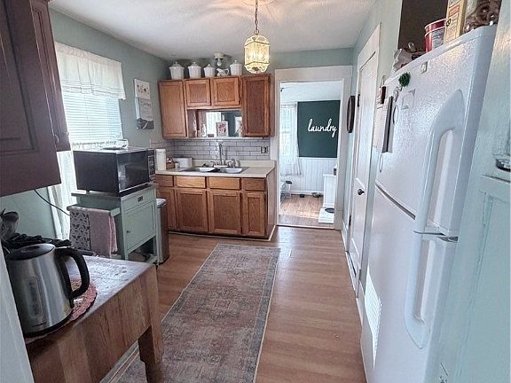 5th image of 817 Halter Ct NW