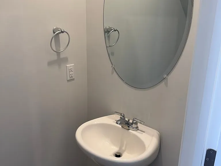 1407 Walker Way — Photo 9