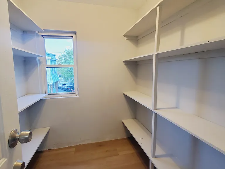 112 Greenville Ave #2E — Photo 2