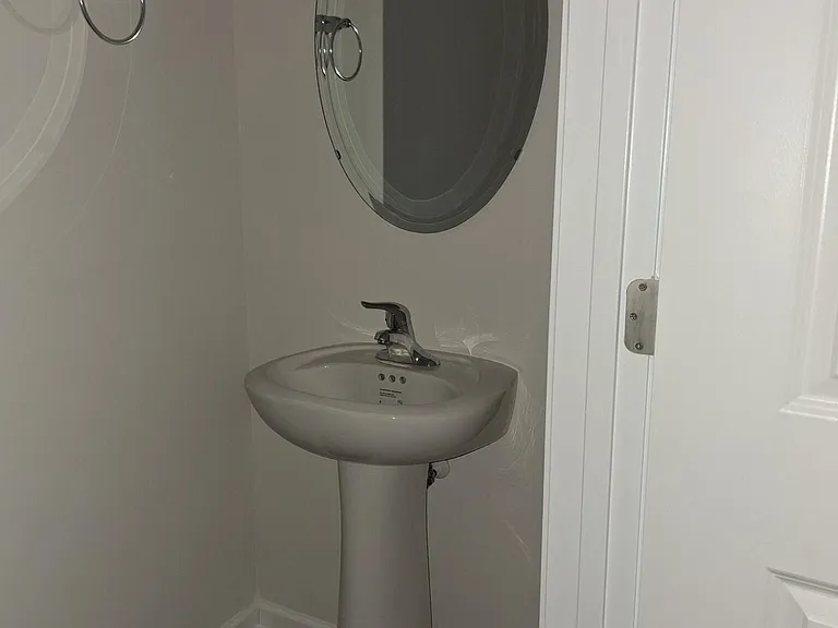 3200 Tatlock Way #E — Photo 7