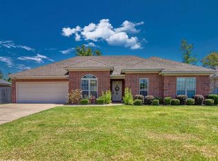 211 Congressional Cir, Little Rock, AR 72210
