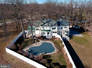 8198 Pleasant Valley Rd, Stewartstown, PA 17363