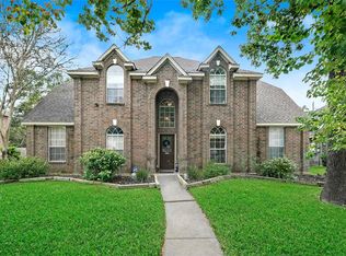 24103 N Riding Dr, Tomball, TX 77375