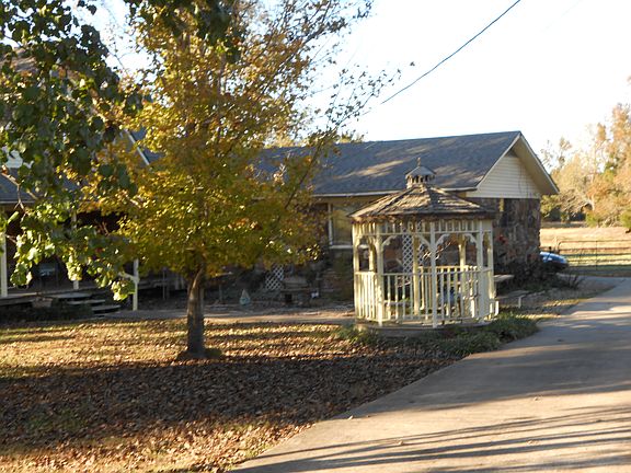 5th image of 1916 Sweet Gum Ln