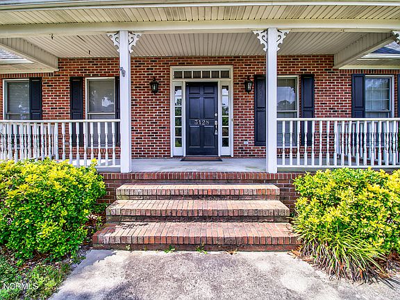 2nd image of 3128 Braemar Ln