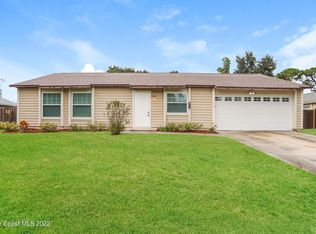 1071 Kenmore St NW, Palm Bay, FL 32907