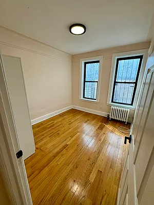 Rented by Tolmas Corporation | media 8
