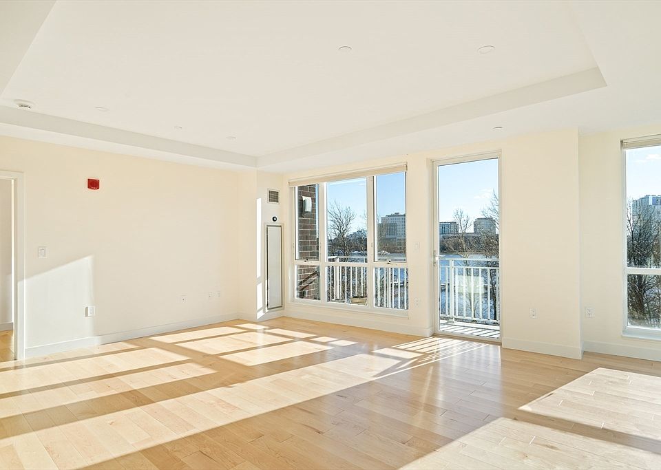 100 Station Lndg Medford MA Zillow