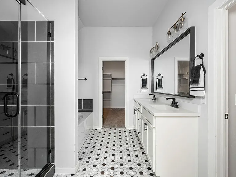 800 Firefork Ave — Photo 24