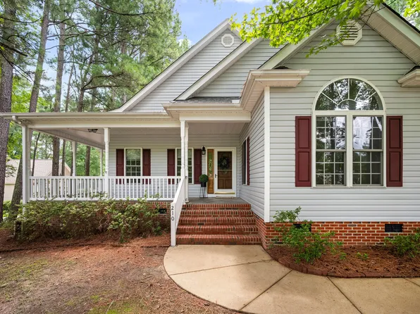 210 Donnibrook Run, Fuquay Varina, NC 27526