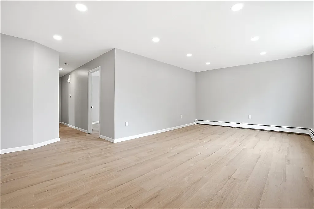 3 bed, 1554 sqft, $3,000 — Photo 1