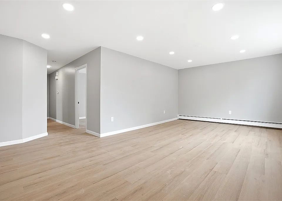 1st image of 113-115 Liberty St #1