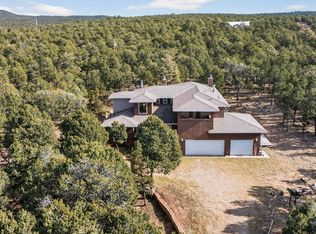 16 Coyote Ln, Pecos, NM 87552