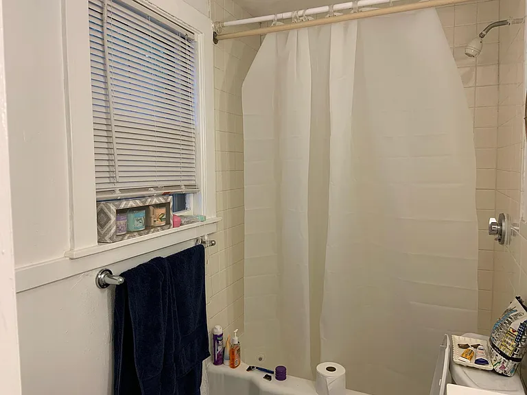 219 Washington St #6 — Photo 14
