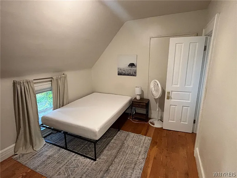 40 Lisbon Ave #UPPER — Photo 13