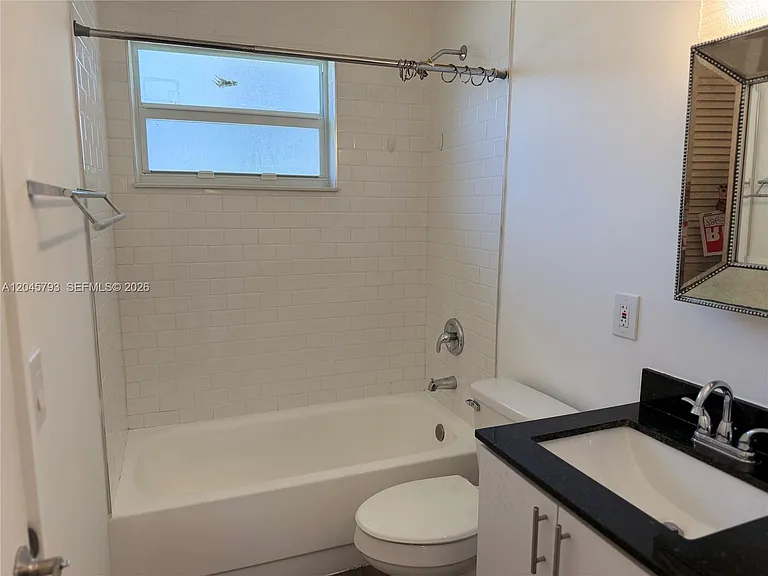 13215 NE 6th Ave #102 — Photo 12