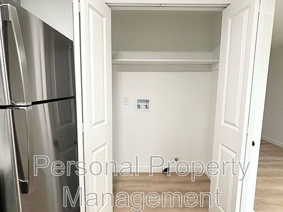 3rd image of 2718 Q St APT A