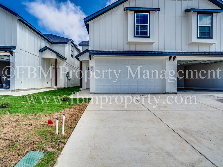 912 Cooksey Ct #B — Photo 3