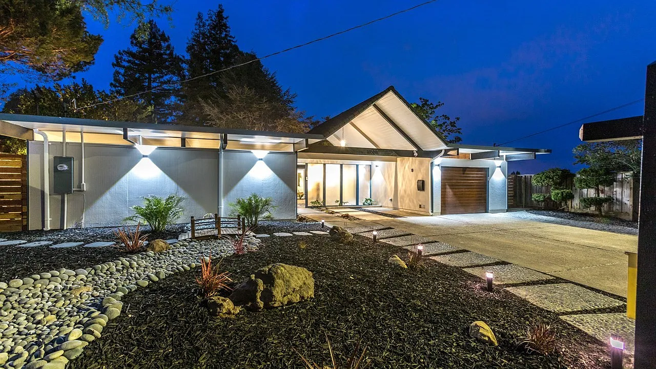 18508 Mountain Ln photo 1