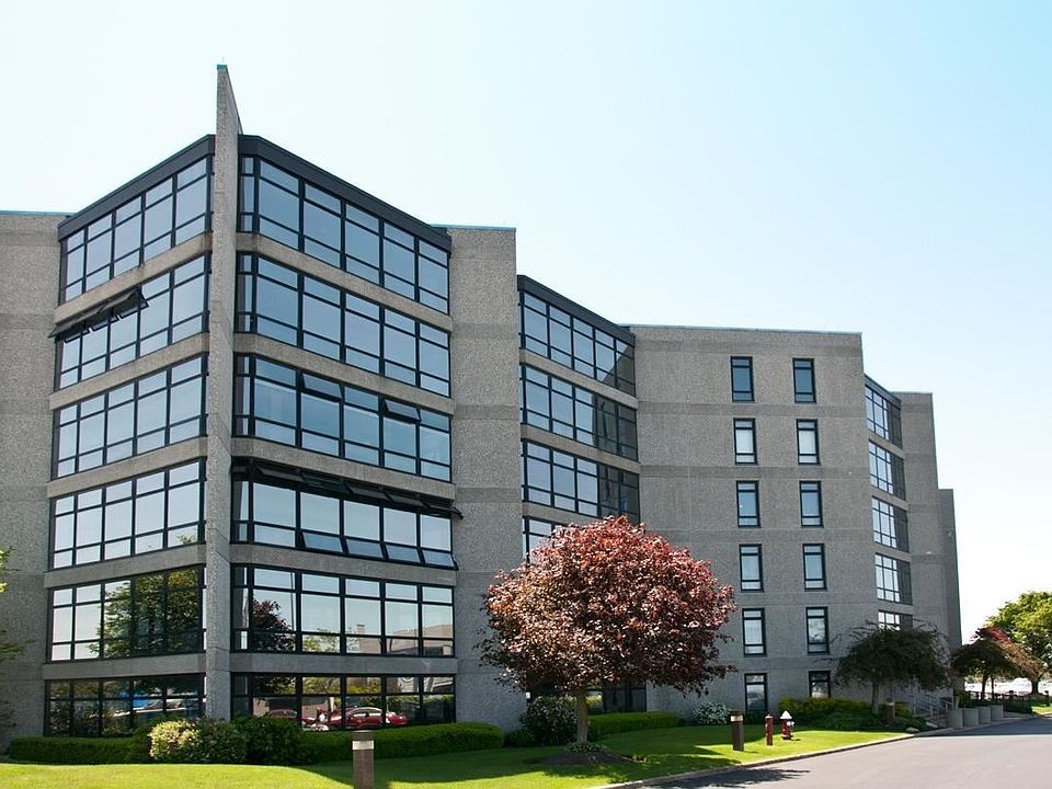 1st image of 711 W Lakeshore Dr APT 402