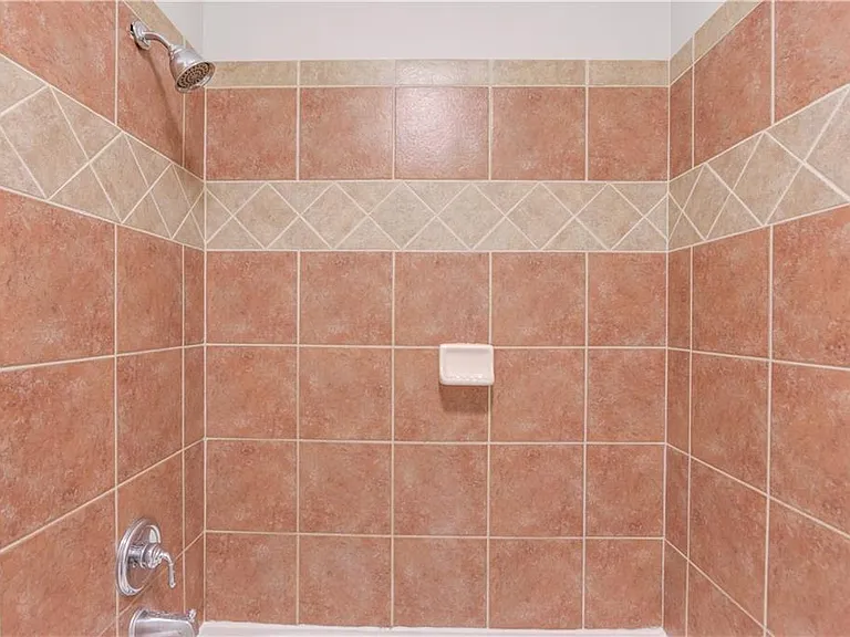 11007 Lorin Way — Photo 38