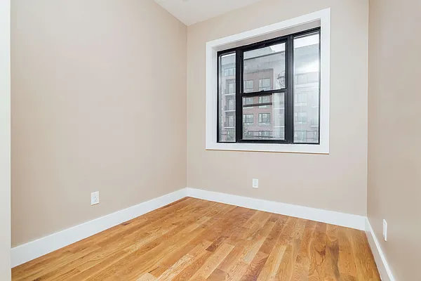 Rented by Nooklyn NYC LLC | media 32