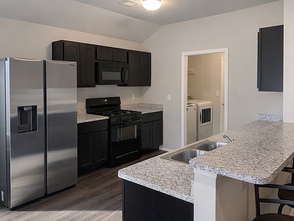 4th image of 1308 Isabella Dr